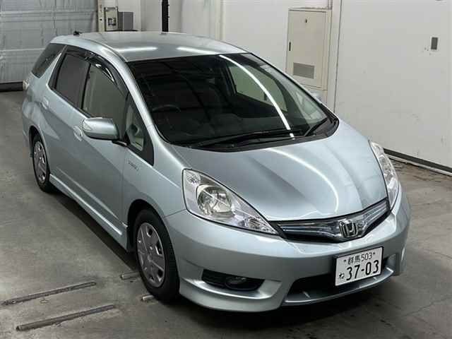 65233 Honda Fit shuttle GP2 2013 г. (MIRIVE Saitama)